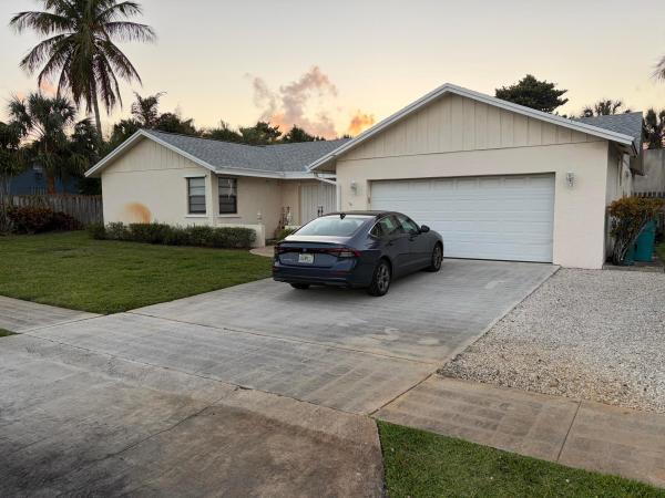 Lake View Haven, 3705 Diane Dr, Boynton Beach, Florida 33435, image 3