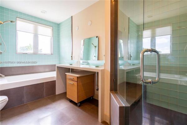 Dolphin Isles, 3121 NE 26th St, Fort Lauderdale, Florida 33305, image 3