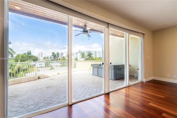Dolphin Isles, 3121 NE 26th St, Fort Lauderdale, Florida 33305, image 2
