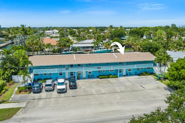 Rio Vista Of Island Shore, 249 Center St #2C, Jupiter, Florida 33458, image 2