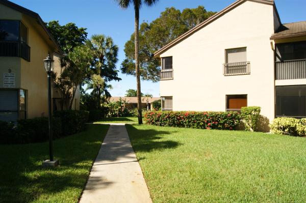 Karanda Village 3, 3781 Cocoplum Cir #3579, Coconut Creek, Florida 33063, image 1