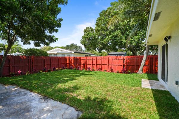 Ocean Way Park, 1404 NE 2nd St, Pompano Beach, Florida 33060, image 1
