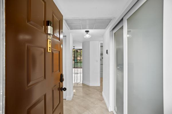 Plantation Racquet Club At Jacaranda, 10401 W Broward Blvd #209, Plantation, Florida 33324, image 1