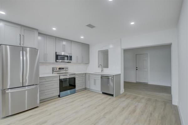 Imperial Point, 2155 NE 56th Ct, Fort Lauderdale, Florida 33308, image 2