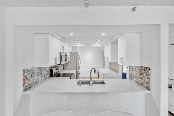 Boca Bayou, 17 Royal Palm Way #3010, Boca Raton, Florida 33432, image 1