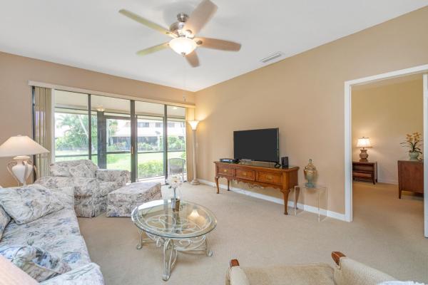 Patio Homes, 135 Old Meadow Way, Palm Beach Gardens, Florida 33418, image 3
