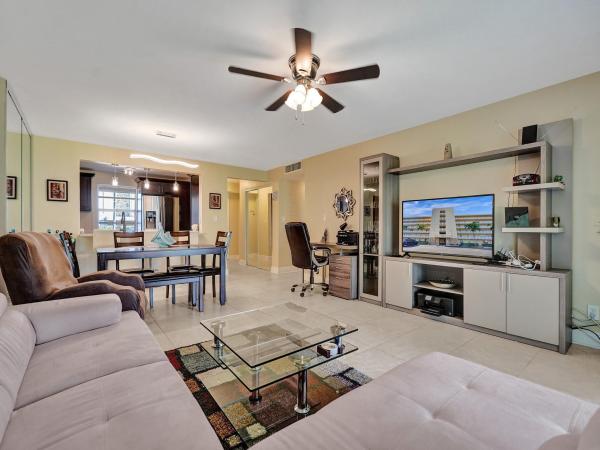 Meadowbrook Lakes View, 401 SE 3rd St #107, Dania Beach, Florida 33004, image 3