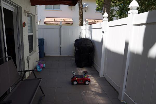 Cambridge Park, 3024 NW 30th Way, Oakland Park, Florida 33311, image 3