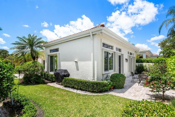 Coral Cay, 116 Coral Cay Dr, Palm Beach Gardens, Florida 33418, image 2