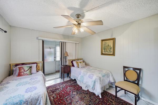52 Saxony B, Delray Beach, Florida 33446, image 1