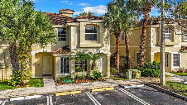 Summit Lake, 816 Summit Lake Dr, West Palm Beach, Florida 33406, image 1
