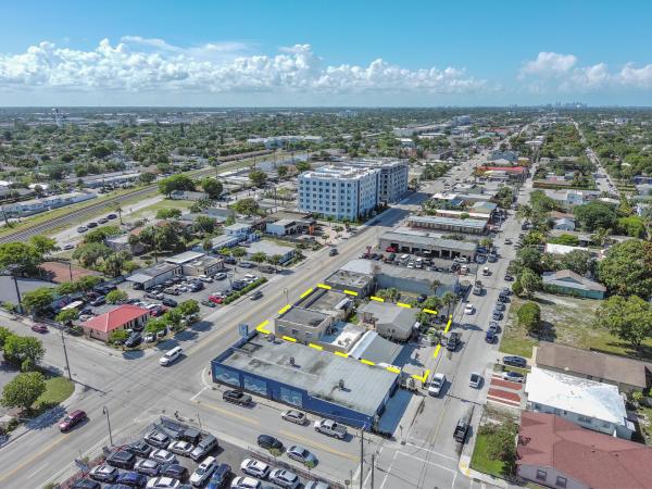 Lake Worth Town, 922 S Dixie Hwy, Lake Worth Beach, Florida 33460, image 2