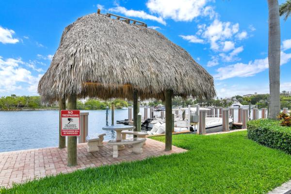 Lighthouse Colony, 2800 NE 30th Ave #11C, Lighthouse Point, Florida 33064, image 1