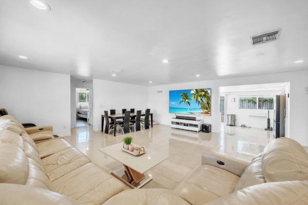 Winfield Park, 2298 NE 2nd Ave, Boca Raton, Florida 33431, image 3
