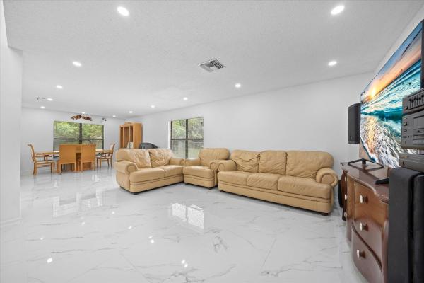 Riverdale, 2340 Fairmont Ave, Miramar, Florida 33025, image 2