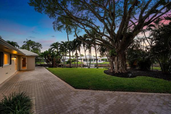 Camino Gardens, 770 Peachtree Ln, Boca Raton, Florida 33486, image 2