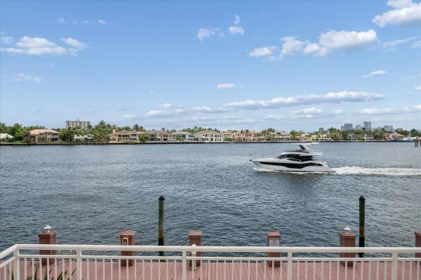 Bayshore Towers, 511 Bayshore Dr #206, Fort Lauderdale, Florida 33304, image 1