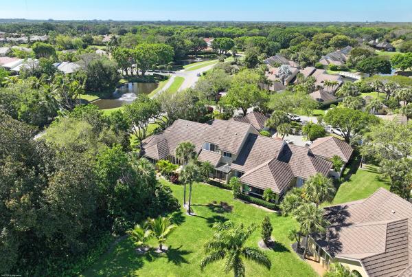 Muirfield, 2624 Muirfield Ct, Wellington, Florida 33414, image 2