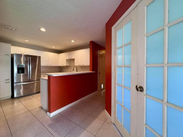 Banyan Oakridge, 4989 SW 32nd Ter, Dania Beach, Florida 33312, image 2