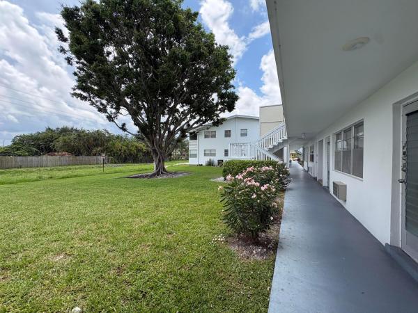 175 Bedford G #G, West Palm Beach, Florida 33417, image 2