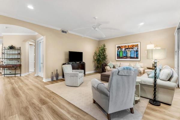 101 Palm Bay Cir #A, Palm Beach Gardens, Florida 33418, image 2