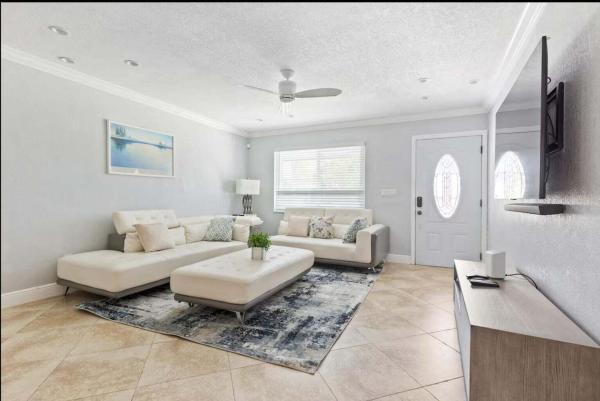 Palm Beach Gardens Estates, 337 Balsam St, Palm Beach Gardens, Florida 33410, image 1