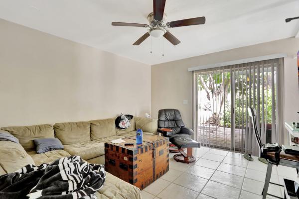 3208 NE 8th Ct #1-2, Pompano Beach, Florida 33062, image 1