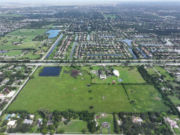 Sunshine Ranches, 13900 Griffin Rd, Southwest Ranches, Florida 33330, image 2