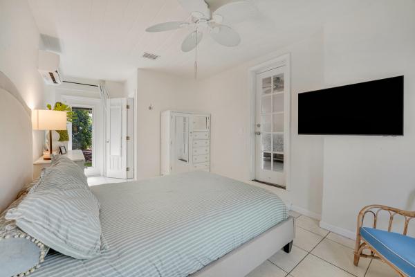 Lake Ridge, 1236 NE 13th Ave, Fort Lauderdale, Florida 33304, image 3