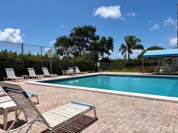 Boca Teeca, 5700 NW 2nd Ave #203, Boca Raton, Florida 33487, image 2