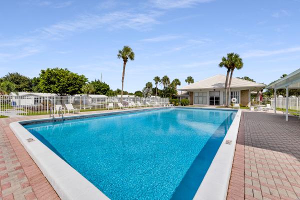 Leisureville, 2581 E Golf Blvd, Pompano Beach, Florida 33064, image 1