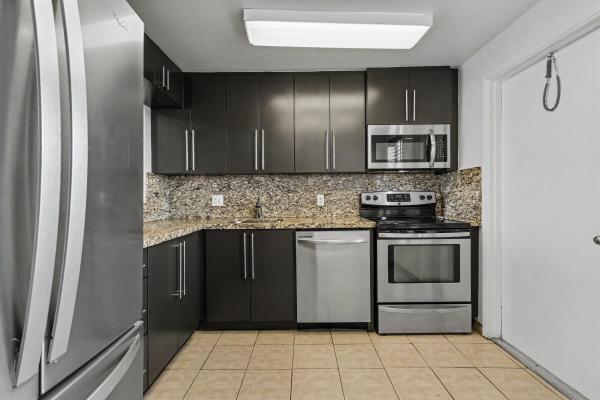 Hillcrest, 950 Hillcrest Dr #514, Hollywood, Florida 33021, image 1