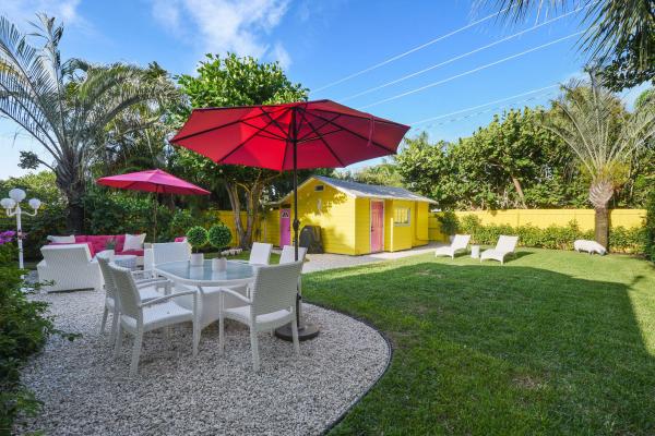 Lake Worth Town, 612 N Palmway, Lake Worth Beach, Florida 33460, image 1