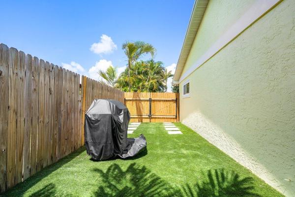 Tropic Palms, 671 Lindell Blvd, Delray Beach, Florida 33444, image 1