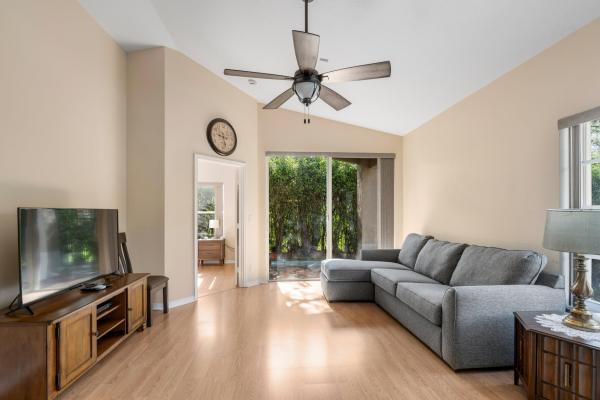 Boynton Oasis, 6402 Park Lake Cir, Boynton Beach, Florida 33437, image 2