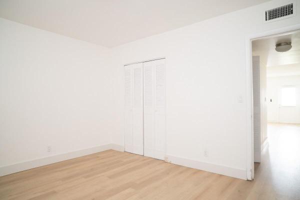 Canadian Ocean Breeze, 701 Pine Dr #107, Pompano Beach, Florida 33060, image 3