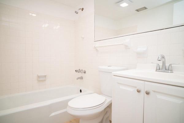 Canadian Ocean Breeze, 701 Pine Dr #107, Pompano Beach, Florida 33060, image 1