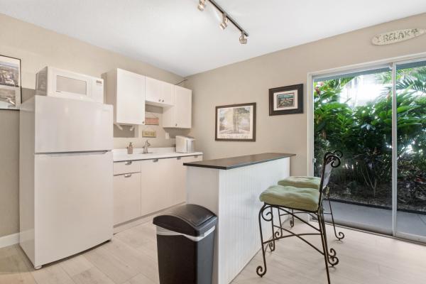Riverview Garden, 1000 SE 4th St #209, Fort Lauderdale, Florida 33301, image 2