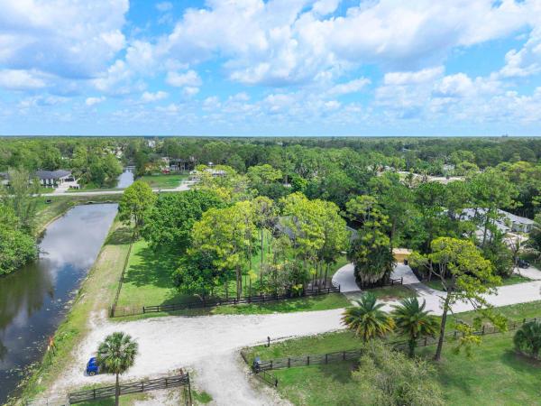 16967 84th Ct N, Loxahatchee, Florida 33470, image 2