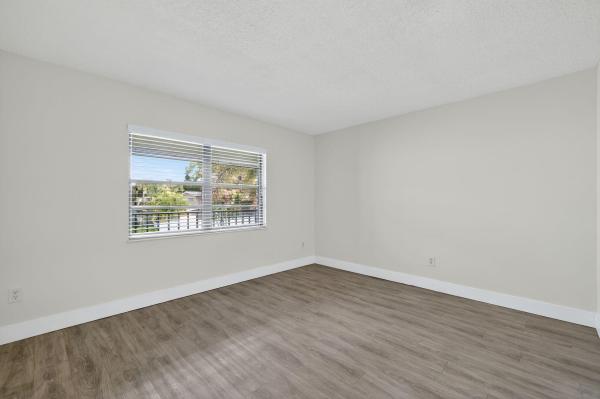 Woodland Apartments, 2513 S 17th St #206, Fort Pierce, Florida 34982, image 2