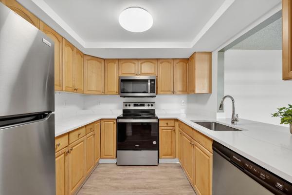 Woodland Apartments, 2513 S 17th St #206, Fort Pierce, Florida 34982, image 3