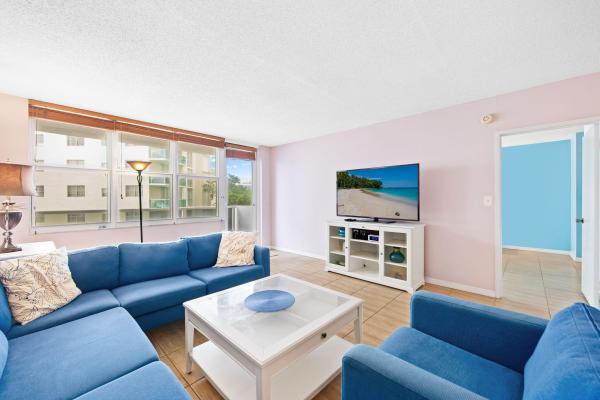 3725 S Ocean Dr #420, Hallandale Beach, Florida 33019, image 2