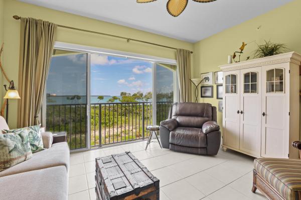 25 Harbour Isle Dr #205, Fort Pierce, Florida 34949, image 1