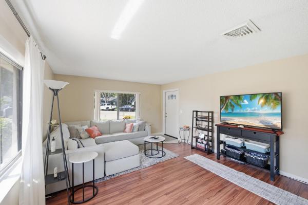 Banyan Springs Patio Villas, 10222 Pine Dr, Boynton Beach, Florida 33437, image 2