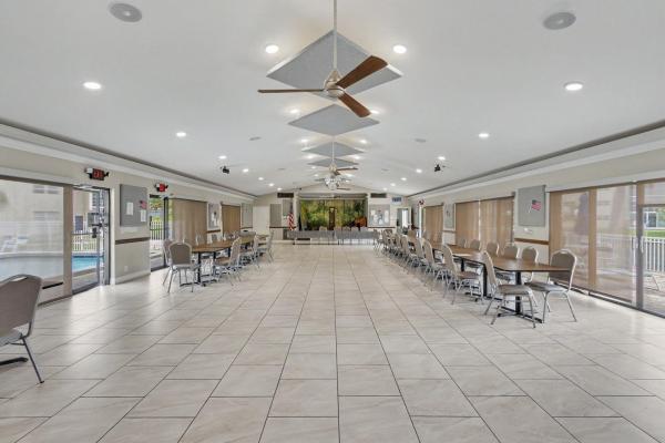 Meadowbrook Lakes, 1025 SE 4th Ave #101, Dania Beach, Florida 33004, image 2
