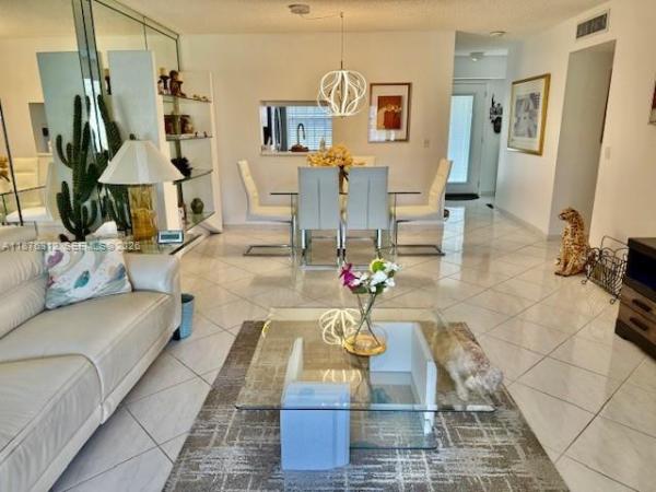 Meadowbrook Lakes, 1025 SE 4th Ave #101, Dania Beach, Florida 33004, image 1
