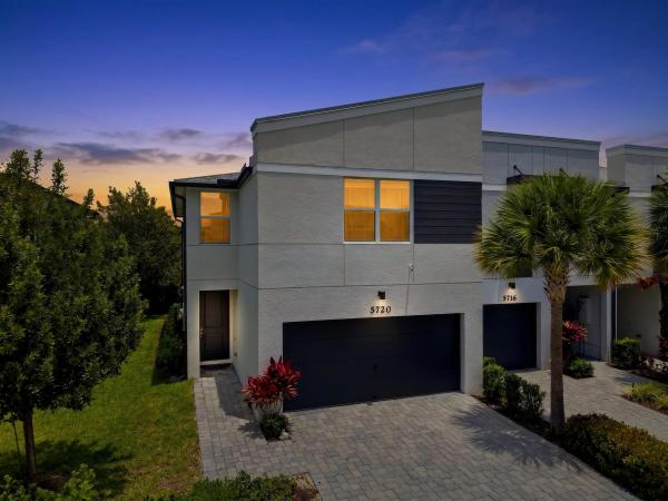 Enclave At Mangonia Park, 5720 Mentmore Dr, Mangonia Park, Florida 33407, image 3