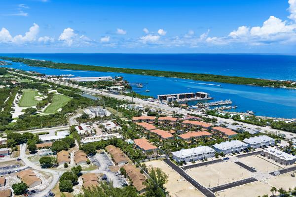 605 Del Sol Cir, Tequesta, Florida 33469, image 1