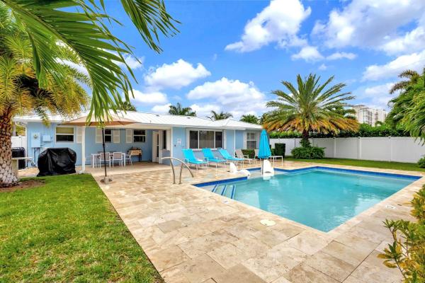 Yacht Harbor Estates, 1131 Surf Rd, Riviera Beach, Florida 33404, image 2
