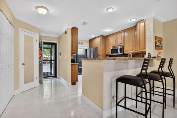 Golden Raintree 4, 3327 Carambola Cir S #2408, Coconut Creek, Florida 33066, image 2